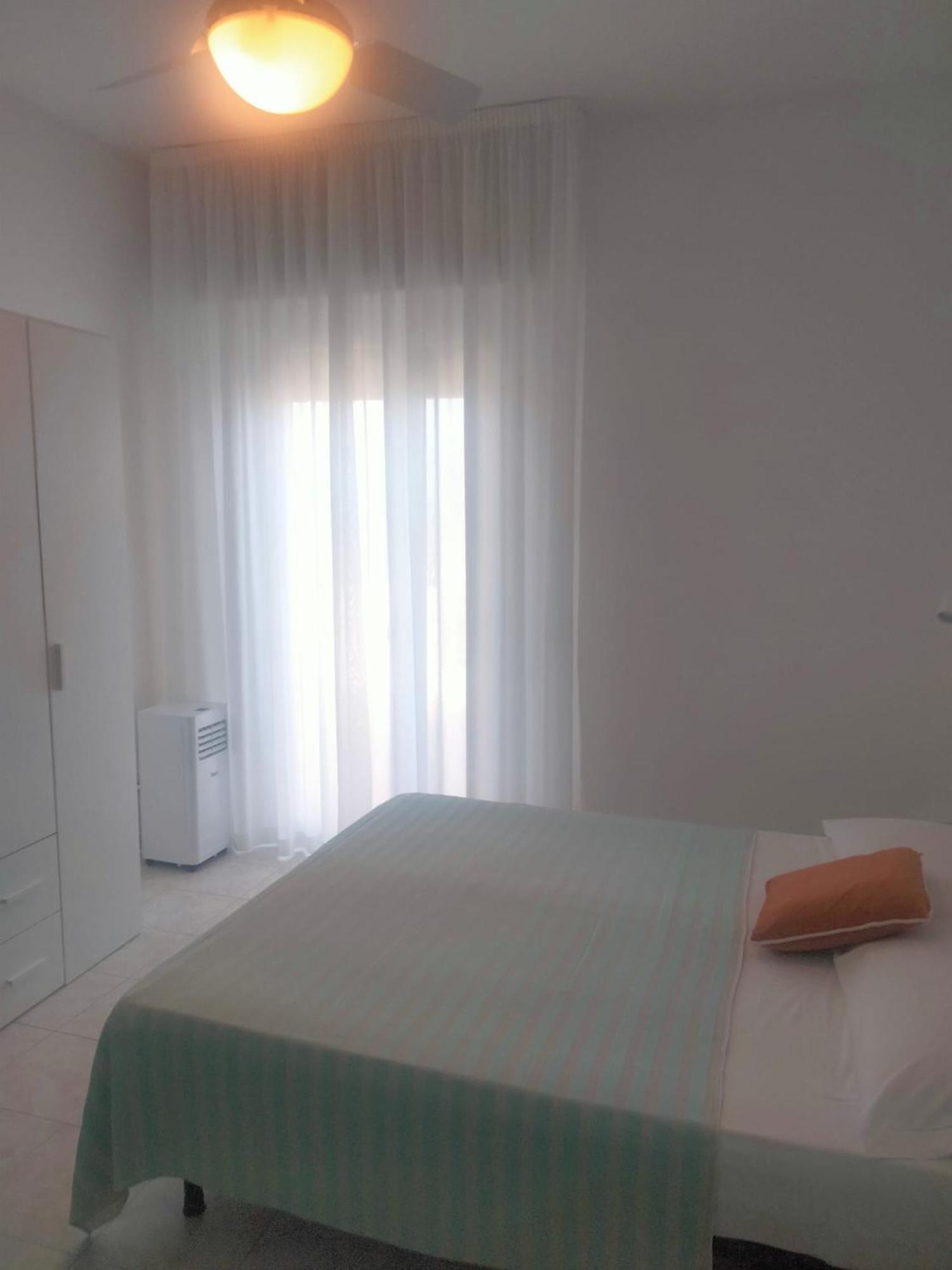 Il Faro Hotel เซนีกัลเลีย ภายนอก รูปภาพ